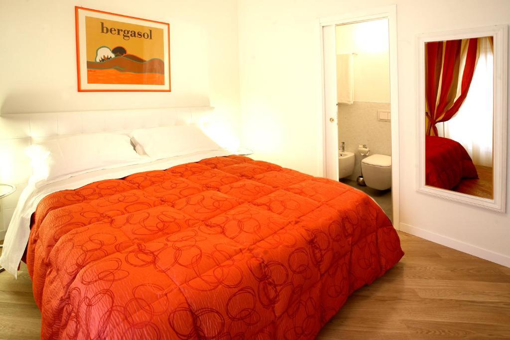 R&B Santo Stefano Bed & Breakfast Bolonya Oda fotoğraf