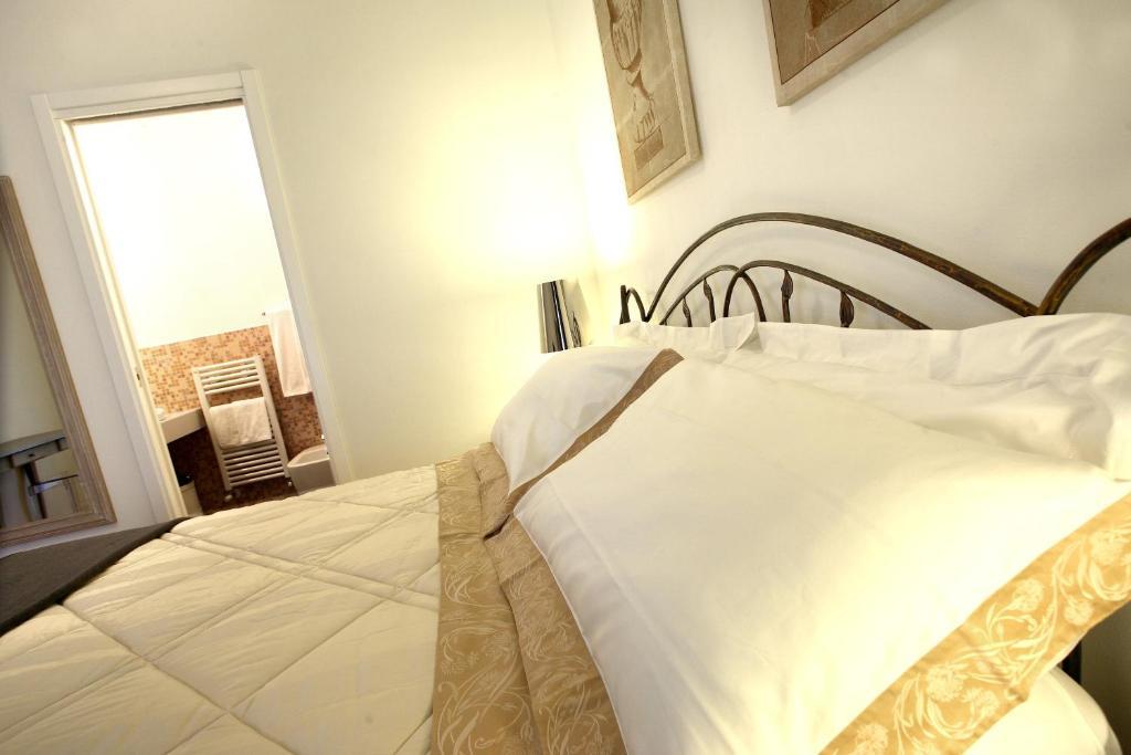 R&B Santo Stefano Bed & Breakfast Bolonya Oda fotoğraf